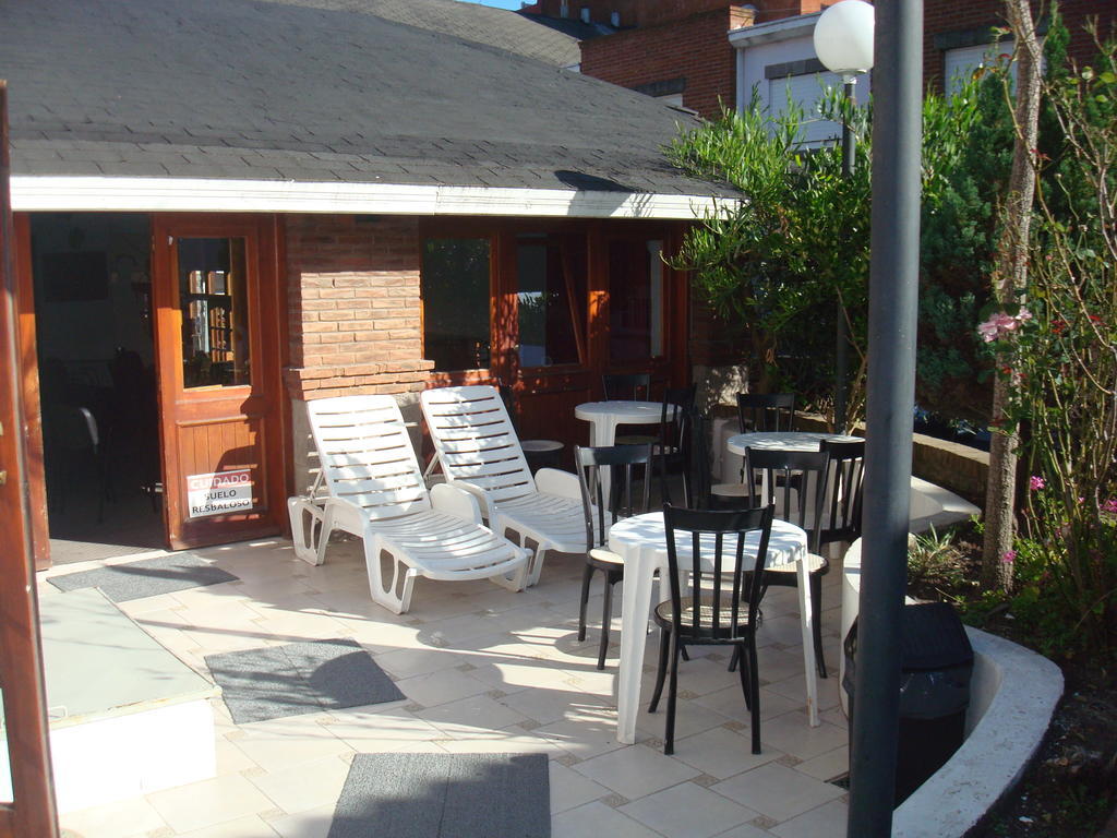 Hotel de Cine Las Golondrinas Villa Gesell Eksteriør billede