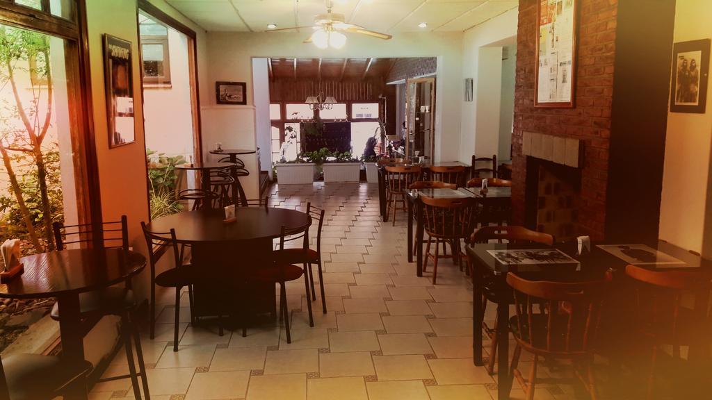 Hotel de Cine Las Golondrinas Villa Gesell Eksteriør billede