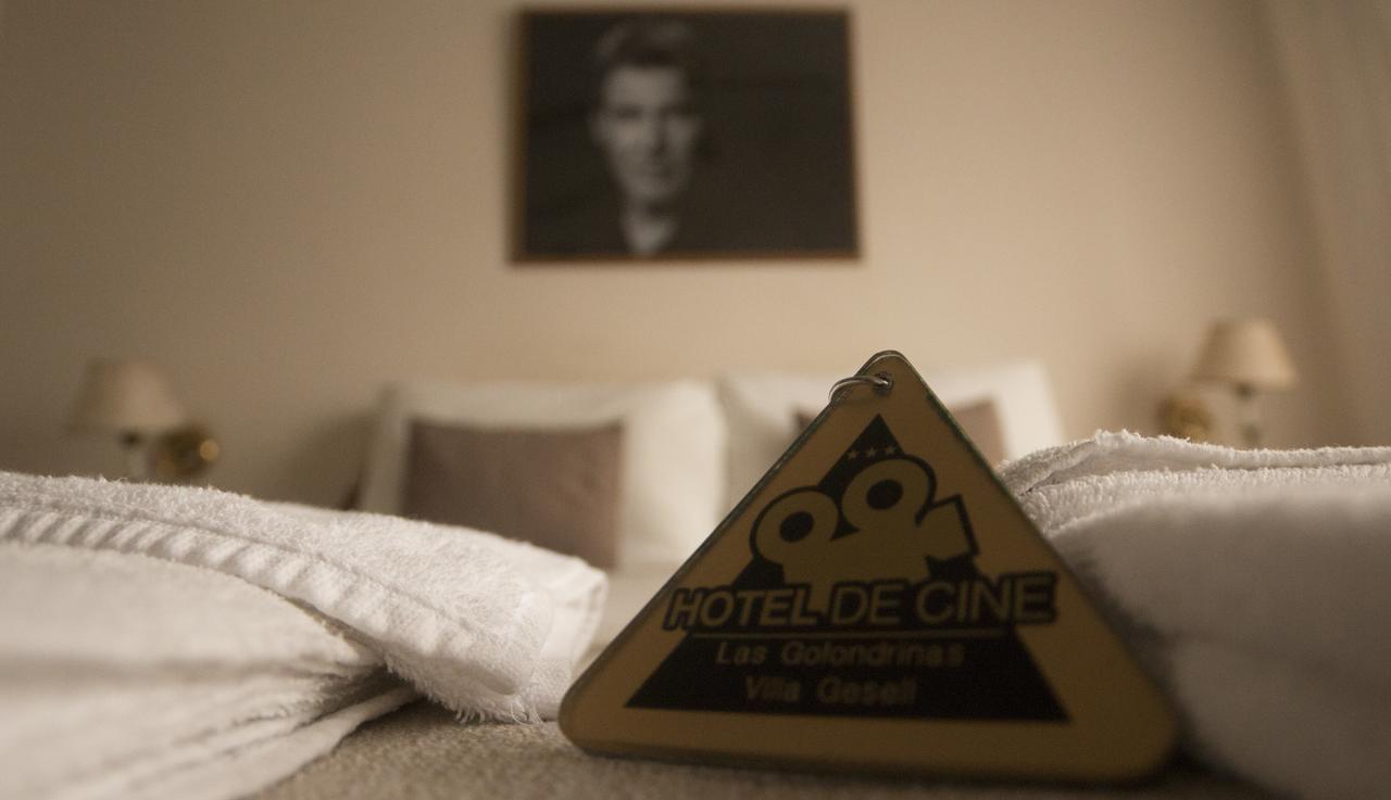 Hotel de Cine Las Golondrinas Villa Gesell Eksteriør billede